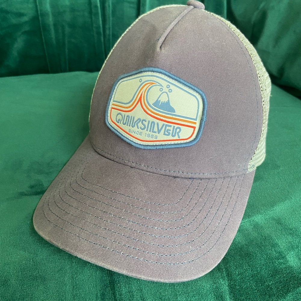 Quiksilver Gray and Blue Logo Cap